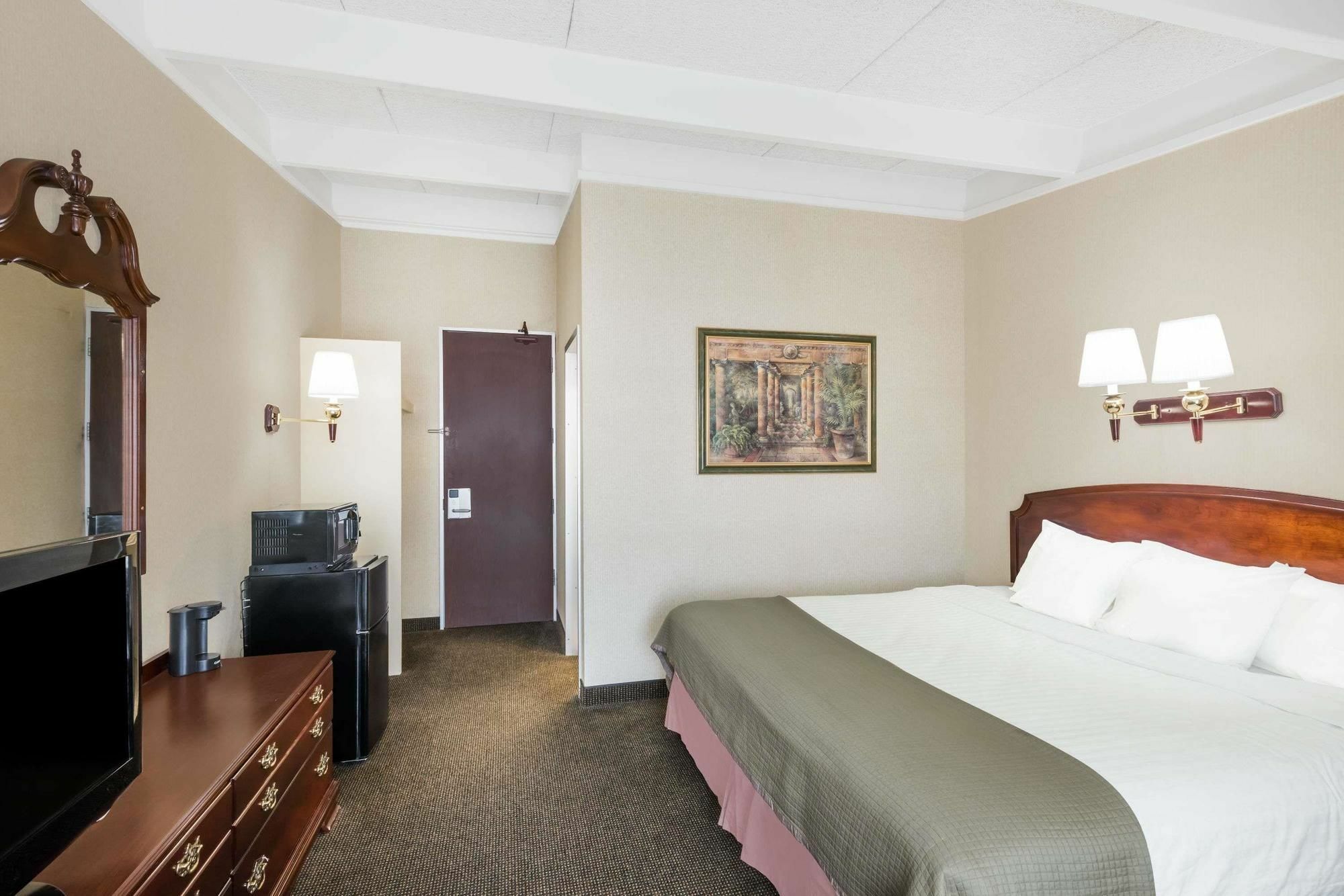 Howard Johnson By Wyndham Middletown Newport Area מראה חיצוני תמונה