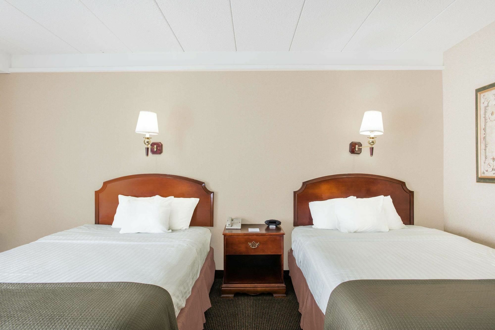 Howard Johnson By Wyndham Middletown Newport Area מראה חיצוני תמונה